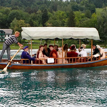 ゲストハウス & Florjana ブレッド