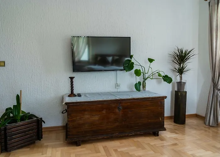 & Florjana Hiša za goste 3*